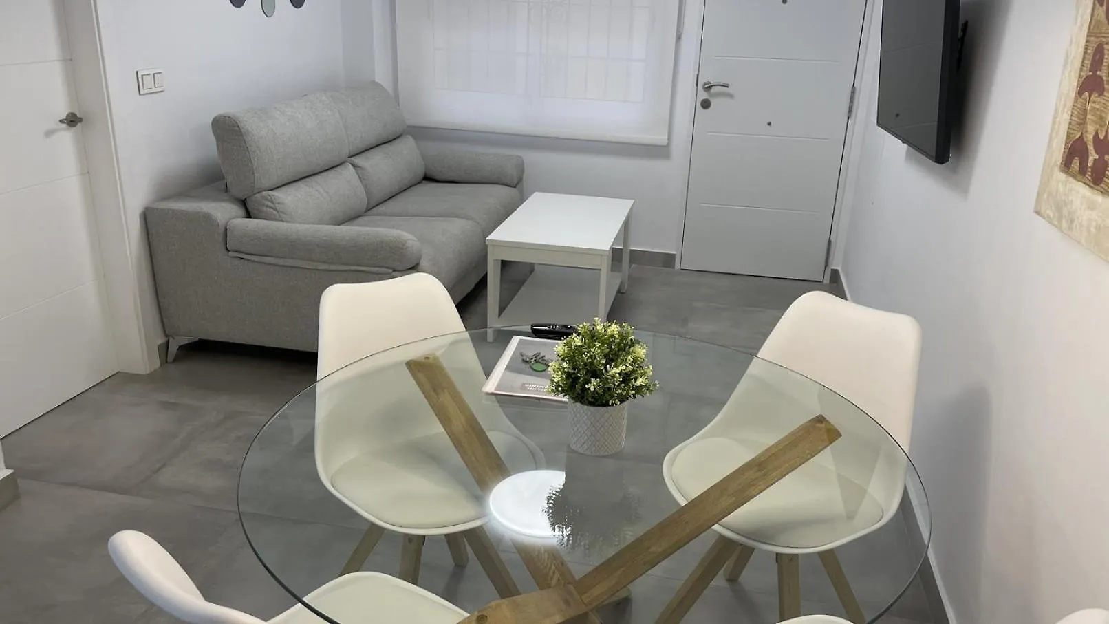 Piso de lujo en primera linea de playa y garaje Cádiz España