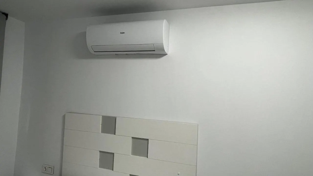 Piso De Lujo En Primera Linea De Playa Y Garaje Cádiz Spanje